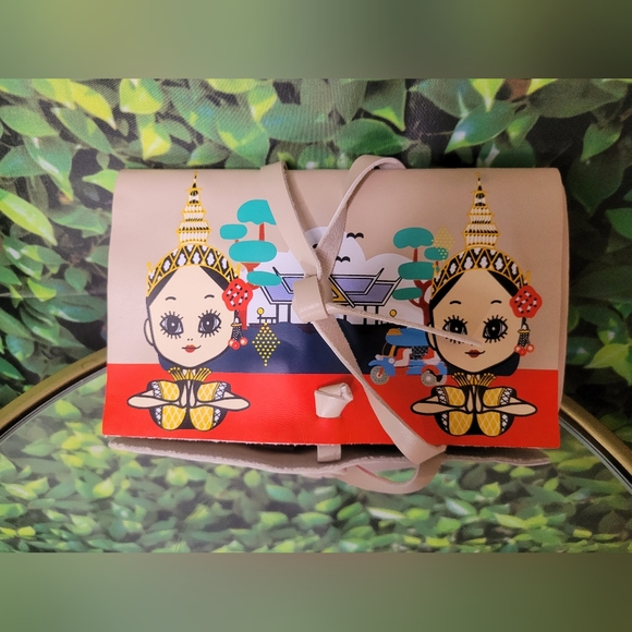 Artistry studio bangkok edition makeup brushes bag - Picture 5 of 13